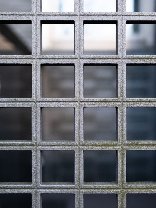 Properties of Stainless Steel: Strength, Durability & Corrosion Resistance