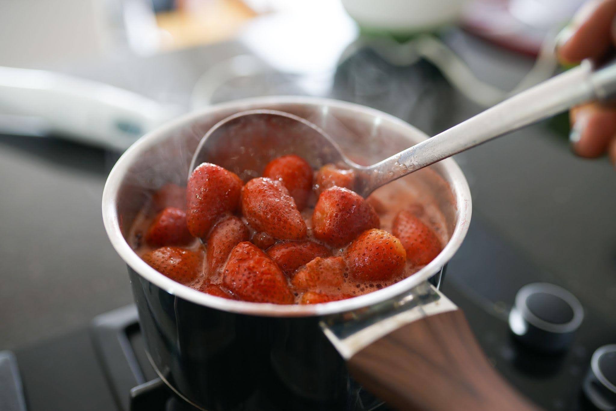 Cooking in stainless steel cookware